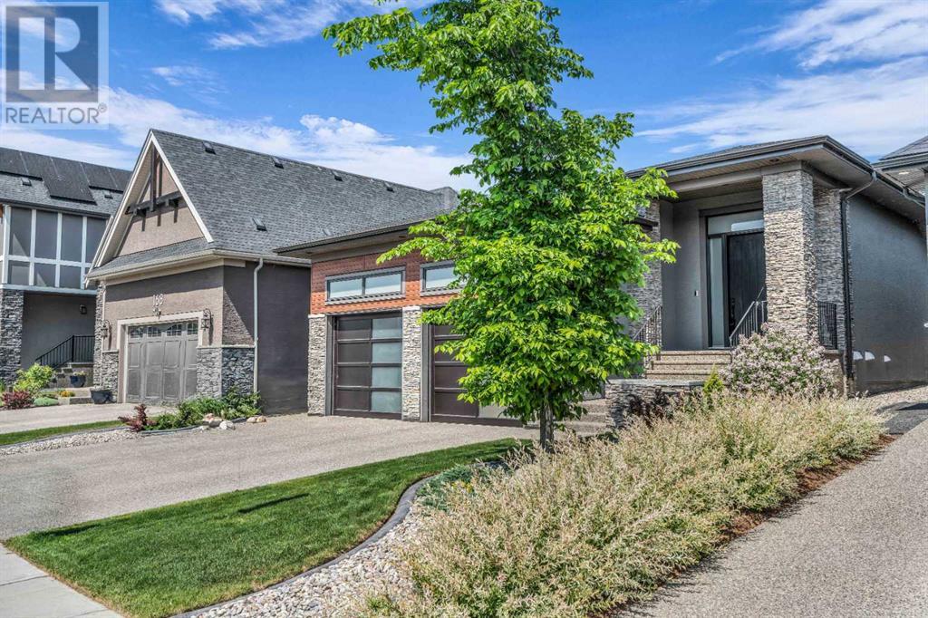 Property at 164 Cranbrook Drive SE image 3
