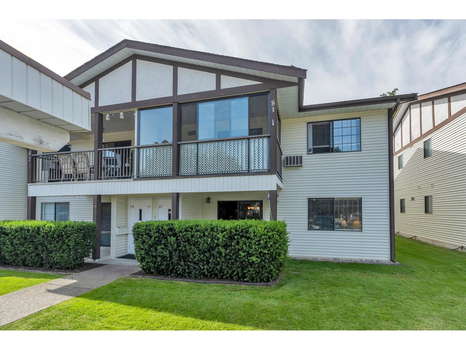 Property at 77 32718 GARIBALDI DRIVE image 2