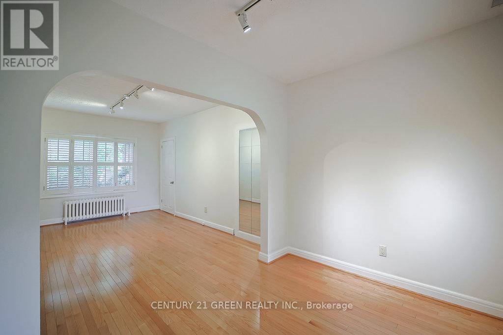 292 Horsham Avenue, Toronto (Willowdale West), Ontario  M2R 1G4 - Photo 18 - C12186715