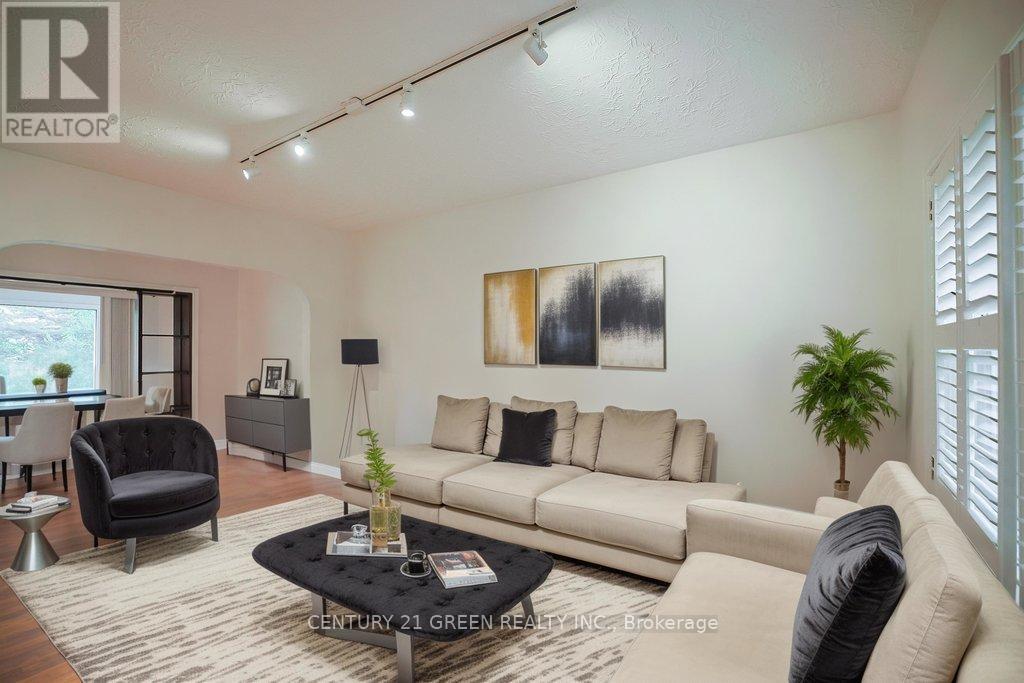 292 Horsham Avenue, Toronto (Willowdale West), Ontario  M2R 1G4 - Photo 6 - C12186715