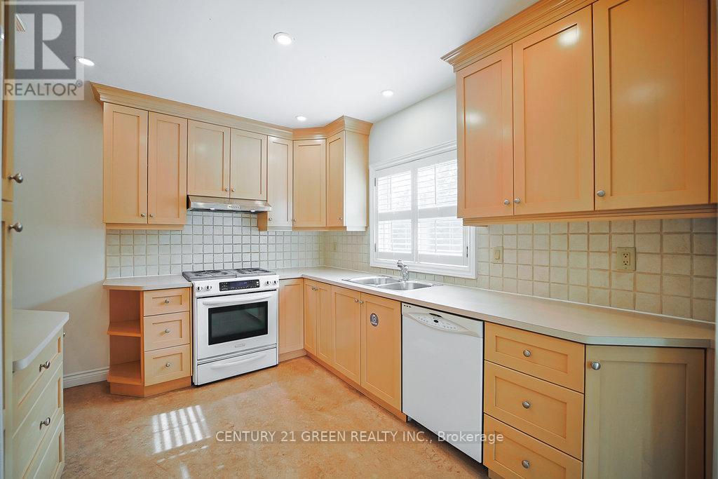 292 Horsham Avenue, Toronto (Willowdale West), Ontario  M2R 1G4 - Photo 38 - C12186715