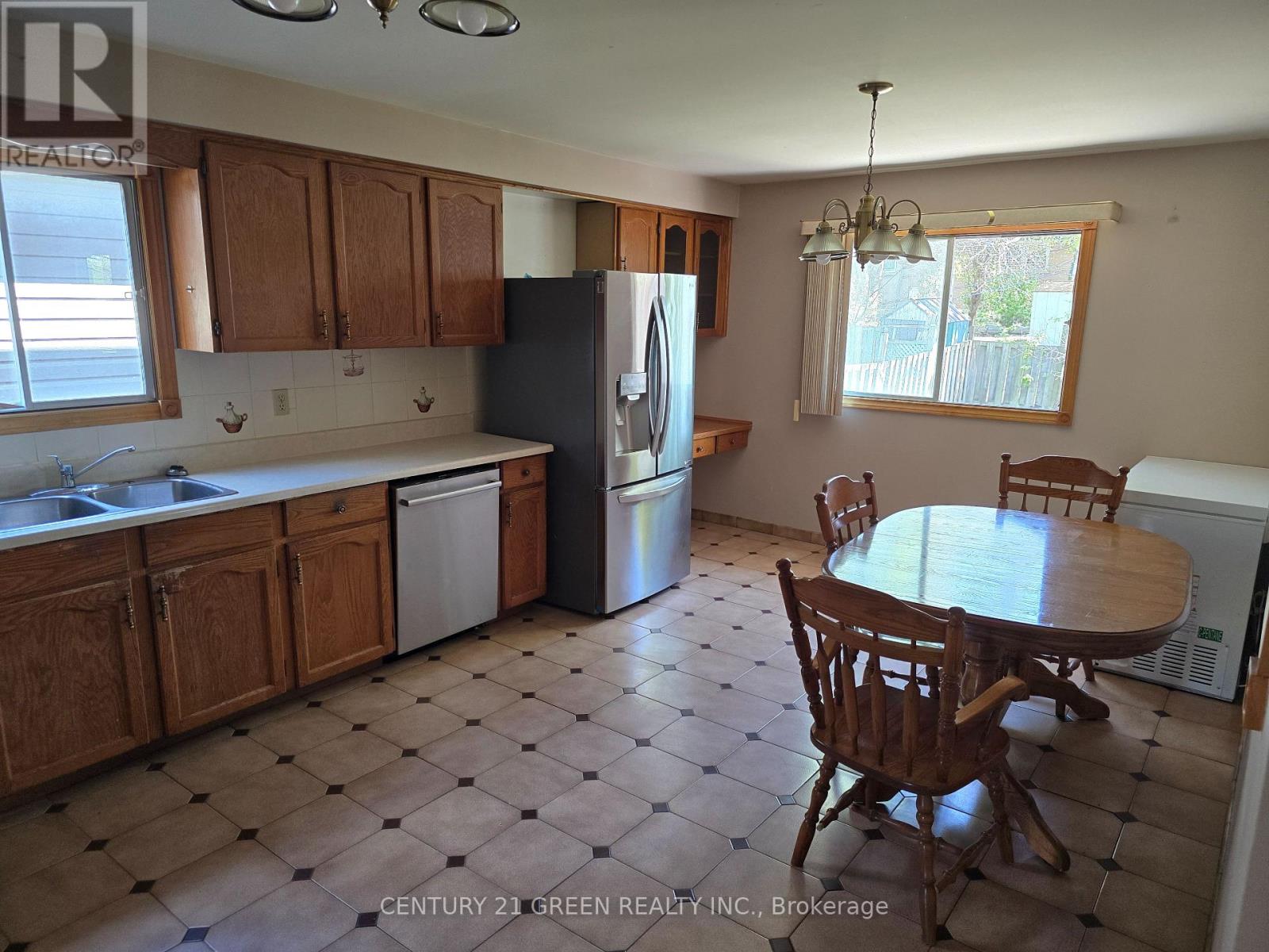 Property at 719 KEATES AVENUE image 4