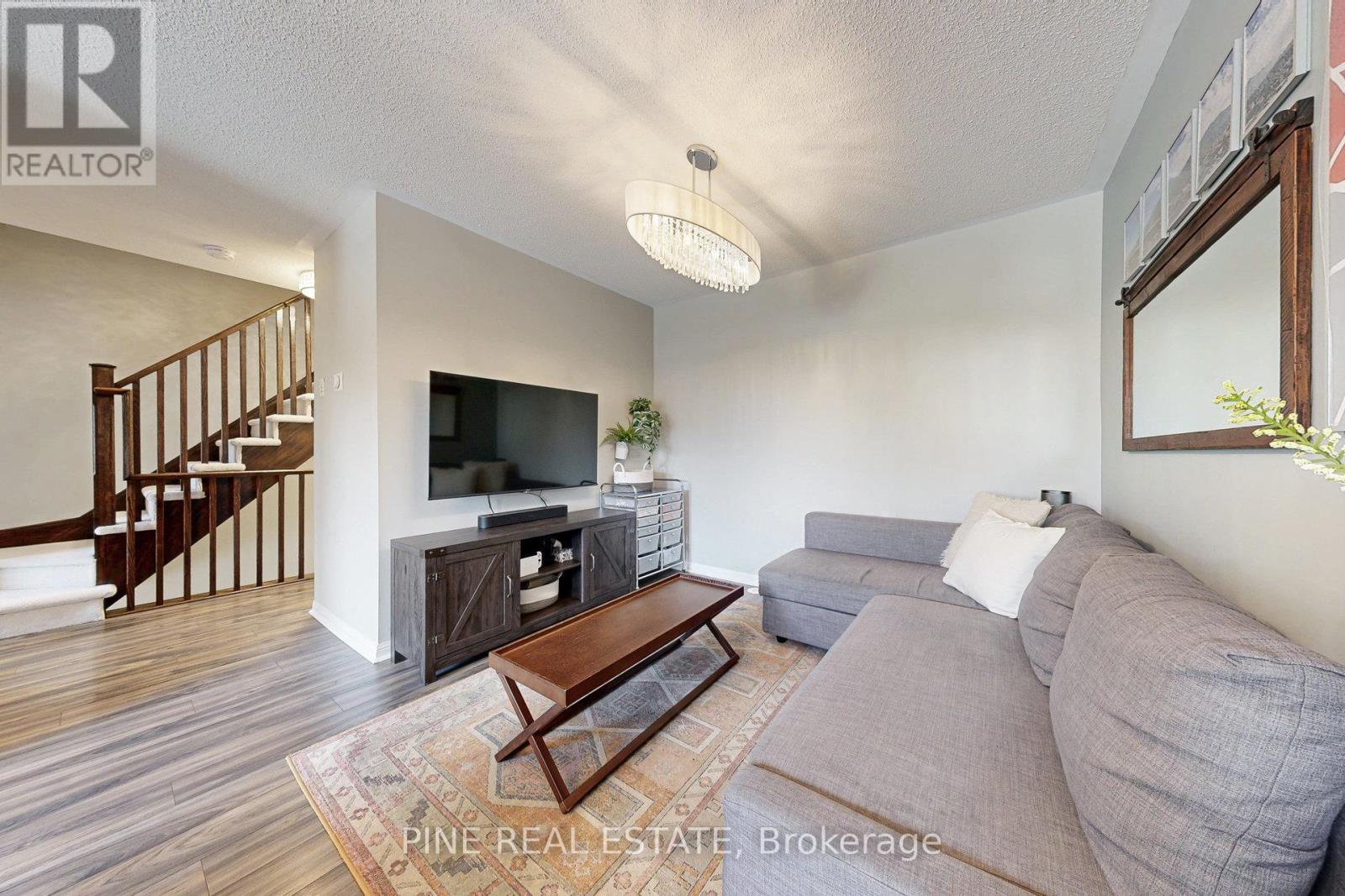 649 Speyer Circle, Milton, Ontario  L9T 0Y5 - Photo 17 - W12226144