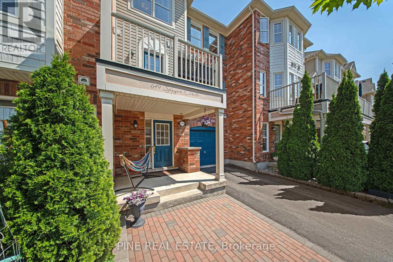649 Speyer Circle, Milton, Ontario  L9T 0Y5 - Photo 3 - W12226144