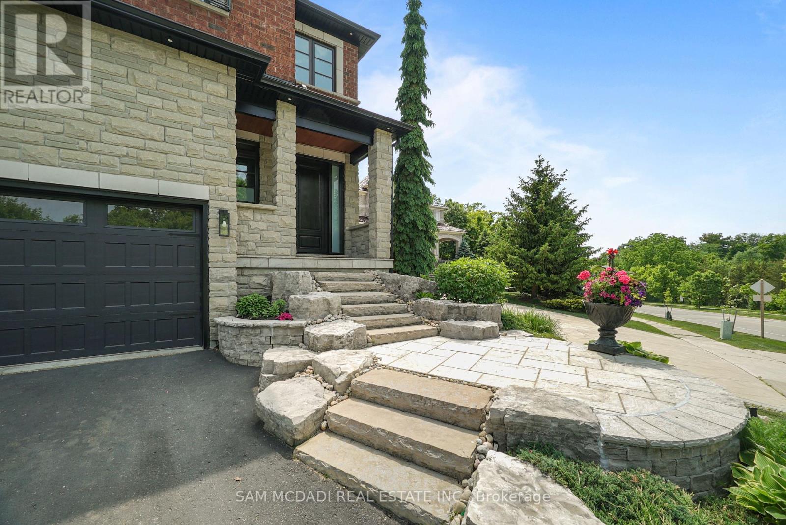 Property at 956 SOMBRERO WAY image 3