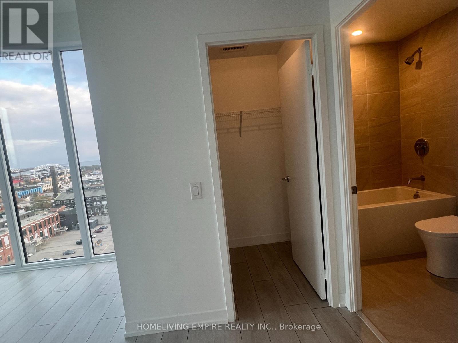 1103 - 270 Dufferin Street, Toronto, Ontario  M6K 0H8 - Photo 16 - W12226202
