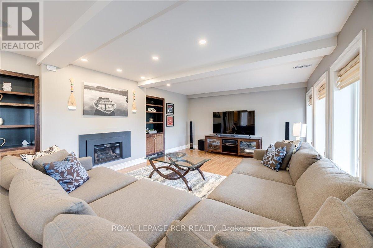21324 Mccowan Road, East Gwillimbury, Ontario  L0G 1M0 - Photo 10 - N12225770