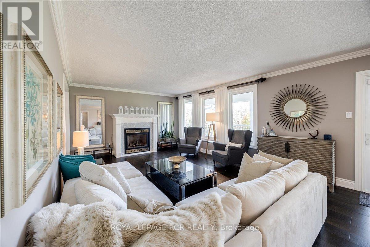 21324 Mccowan Road, East Gwillimbury, Ontario  L0G 1M0 - Photo 5 - N12225770