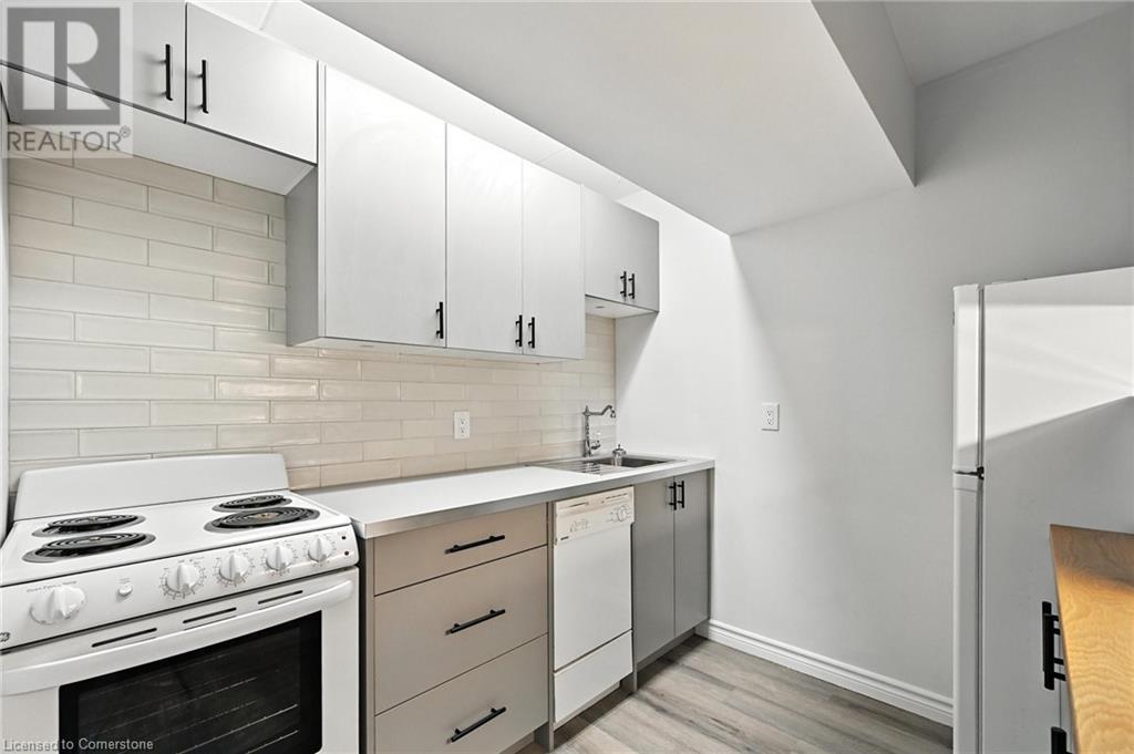 Property at 87 DUKE Street Unit# 204 image 4