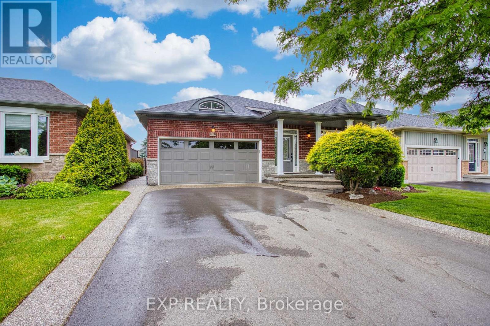 Property at 19 SIDARE COURT image 2