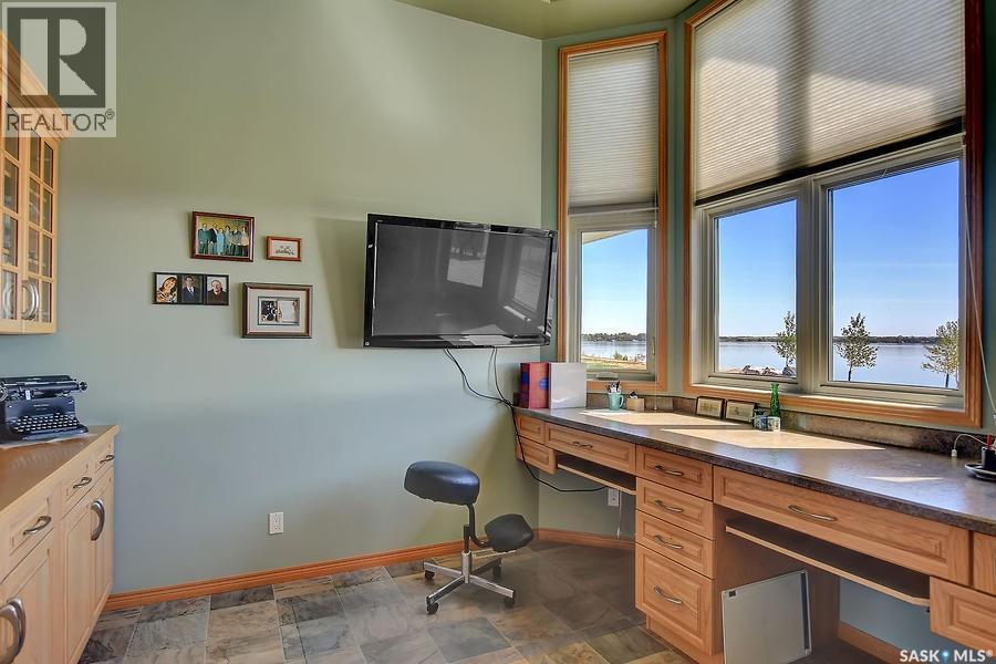 400 Lakeshore Drive, Wee Too Beach, Saskatchewan  S0G 1C0 - Photo 17 - SK009720