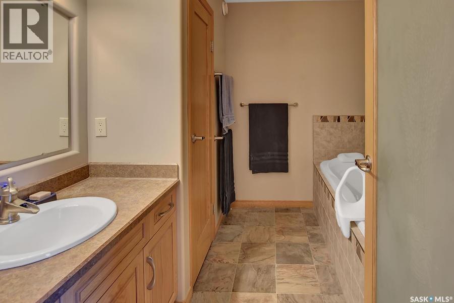 400 Lakeshore Drive, Wee Too Beach, Saskatchewan  S0G 1C0 - Photo 20 - SK009720