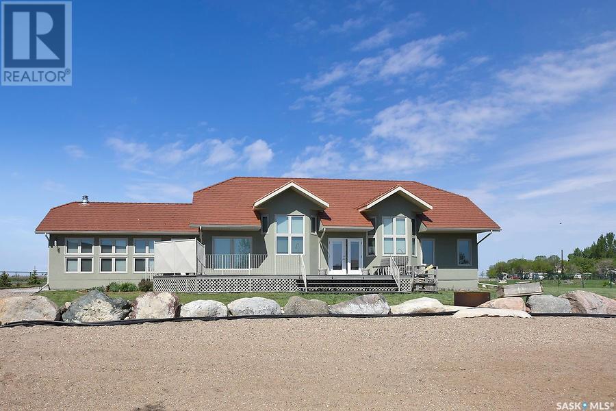 Property at 400 Lakeshore DRIVE image 4