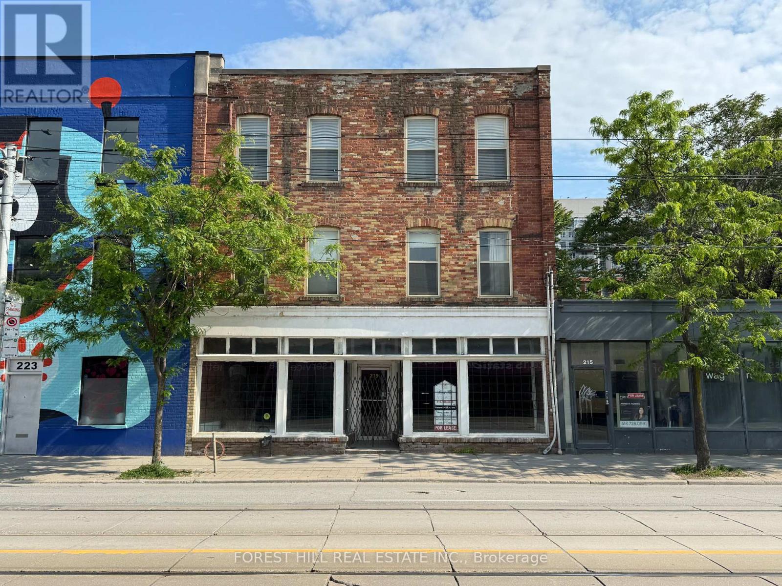 219 QUEEN STREET E, Toronto, Ontario