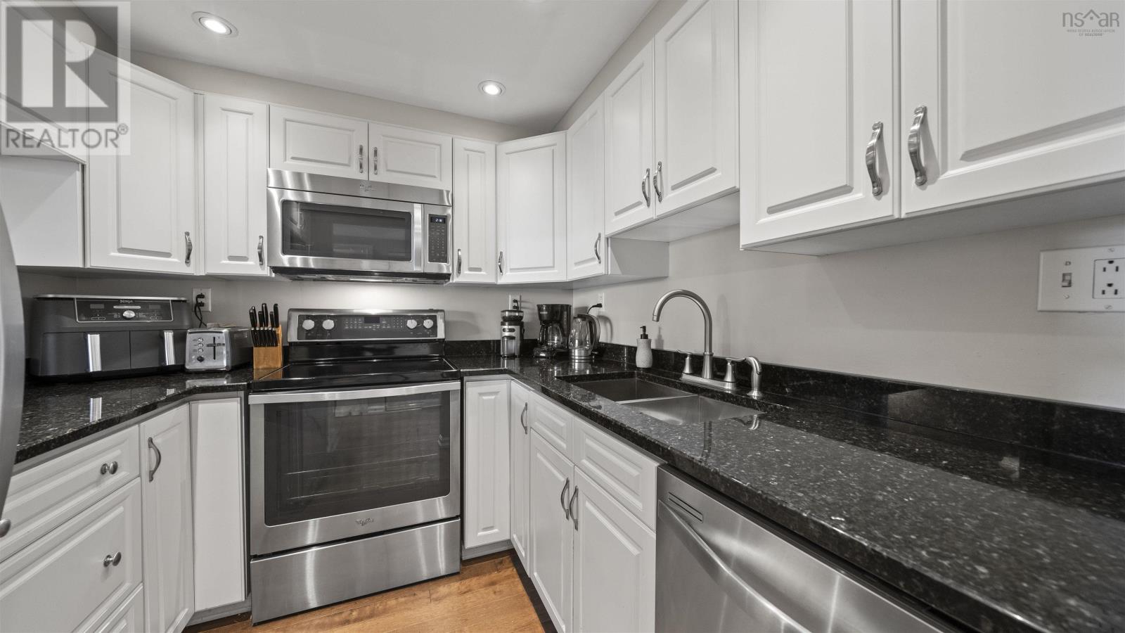 Property at 509 30 Brookdale Crescent image 5