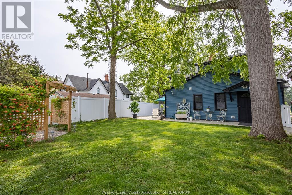 Property at 261 DIVISION STREET South image 4