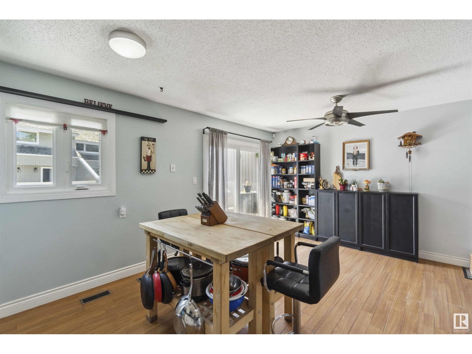 Property at 3054 108 ST NW image 1