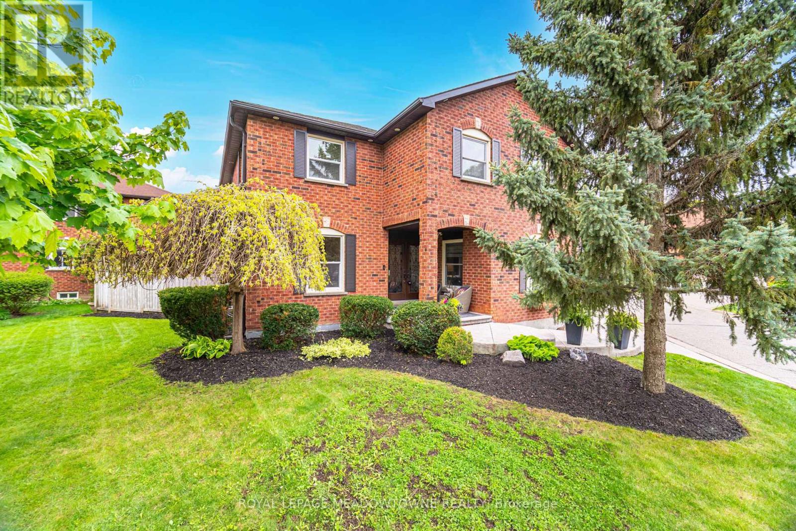 Property at 6402 TENTH LINE W image 1