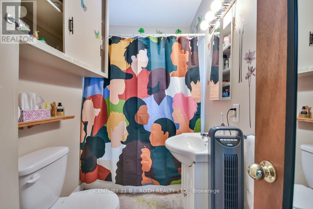 8 Summerset Place, Essa, Ontario  L3W 0G4 - Photo 28 - N11945884