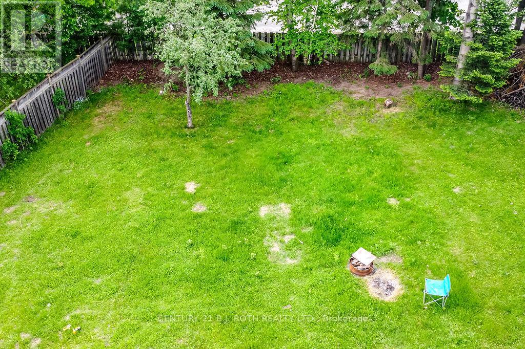 8 Summerset Place, Essa, Ontario  L3W 0G4 - Photo 6 - N11945884