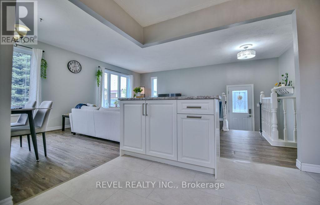 45 Jade Avenue, Timmins, Ontario  P4N 4M3 - Photo 6 - T12226499