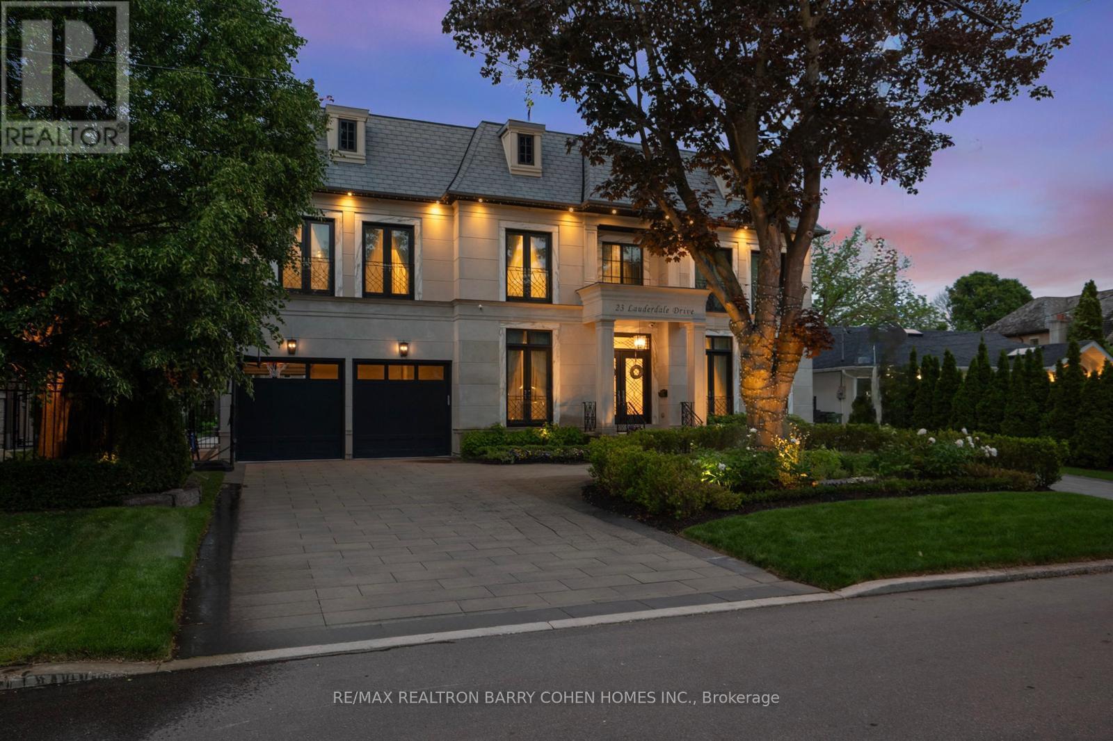 23 Lauderdale Drive, Toronto (St. Andrew-Windfields), Ontario  M2L 2A8 - Photo 40 - C12226288