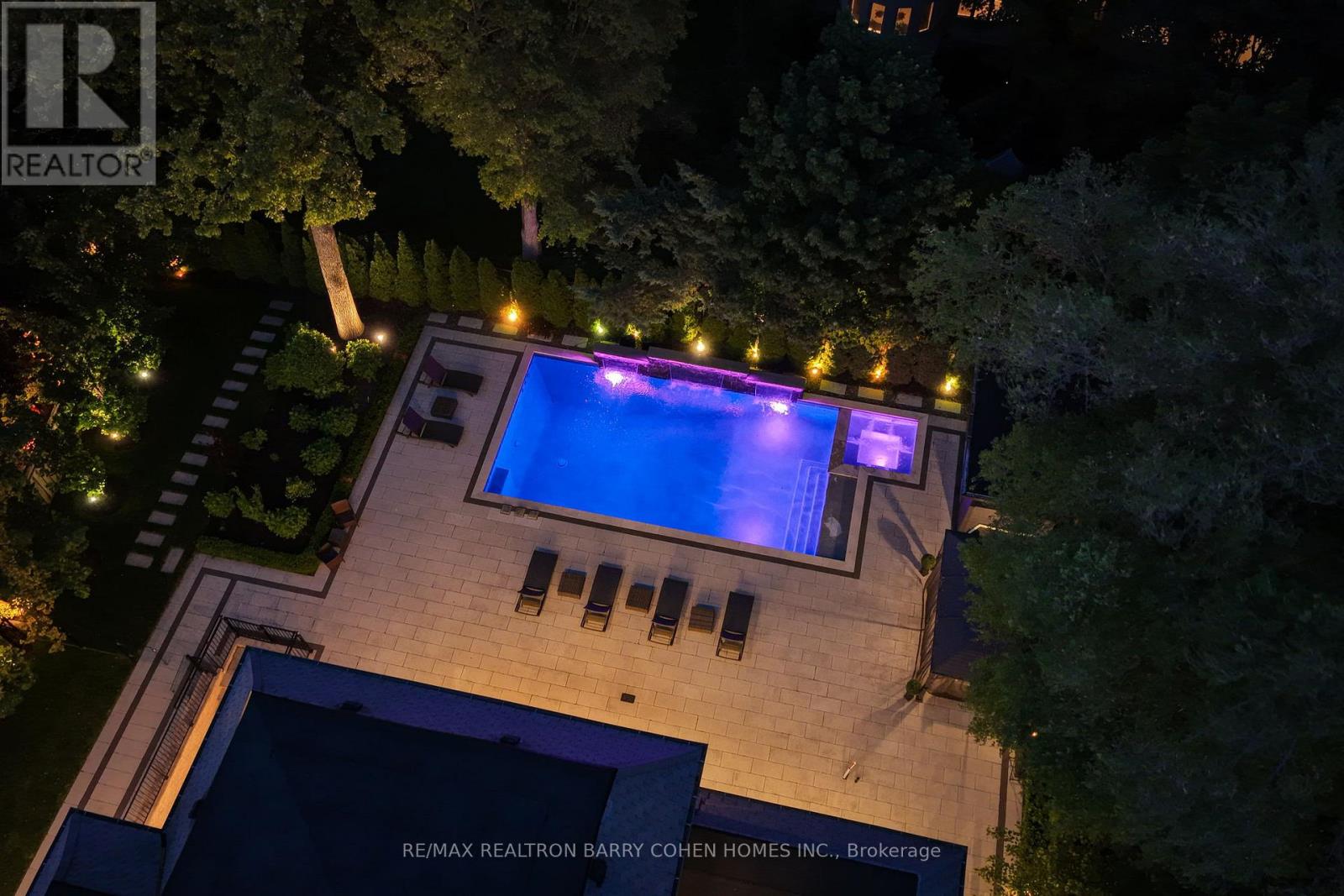 23 Lauderdale Drive, Toronto (St. Andrew-Windfields), Ontario  M2L 2A8 - Photo 48 - C12226288