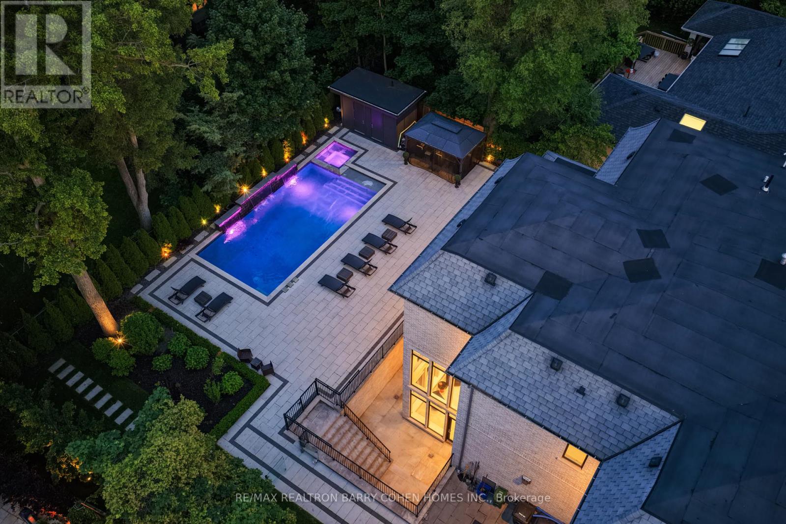 23 Lauderdale Drive, Toronto (St. Andrew-Windfields), Ontario  M2L 2A8 - Photo 49 - C12226288