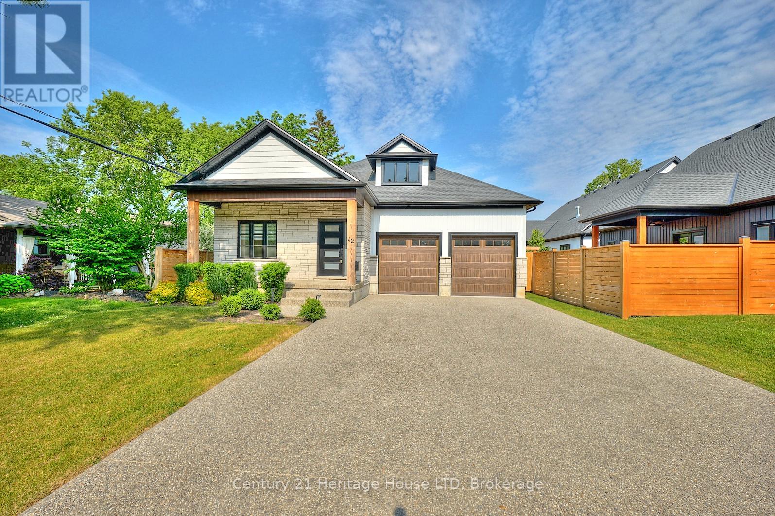 Property at 42 AQUADALE DRIVE image 1