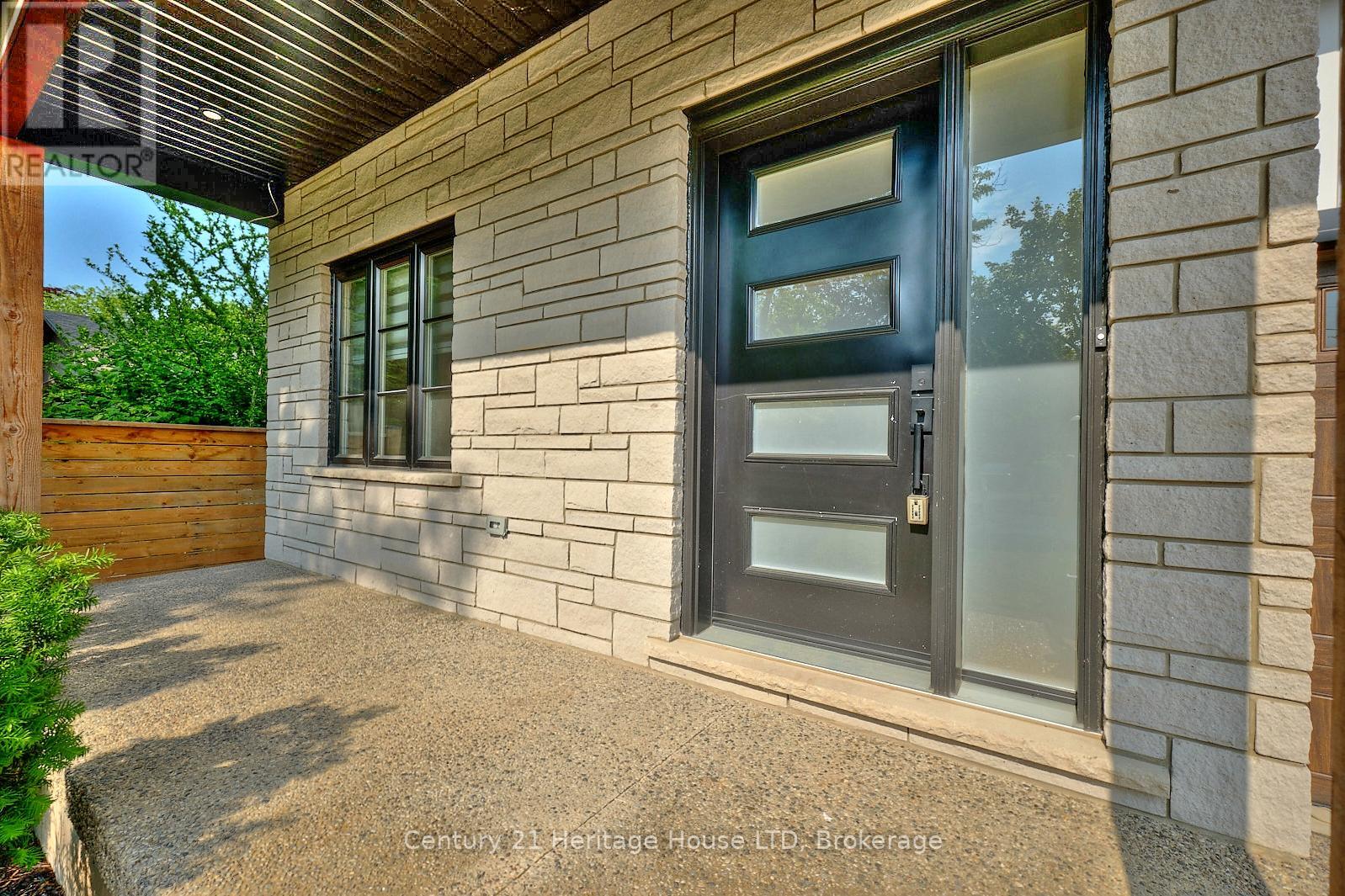 Property at 42 AQUADALE DRIVE image 4