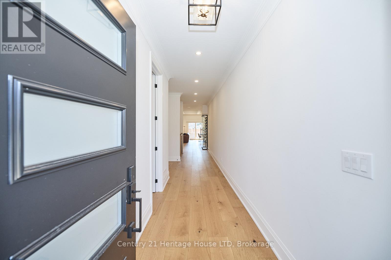 Property at 42 AQUADALE DRIVE image 5