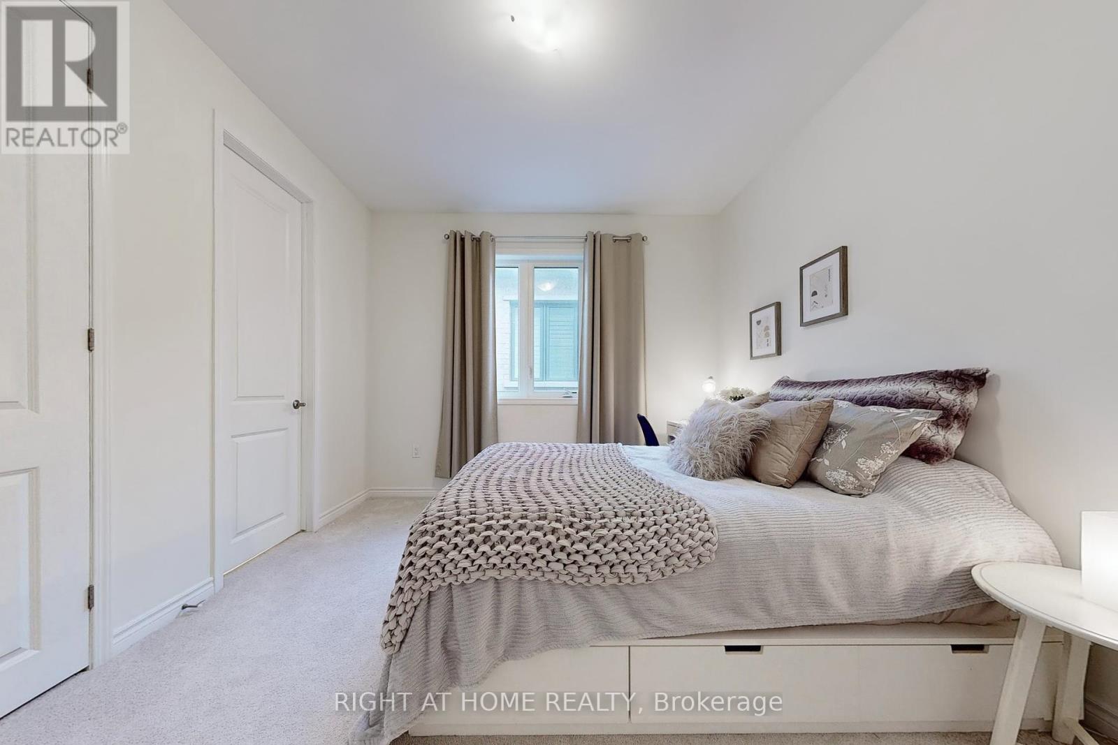 3294 Turnstone Boulevard, Pickering, Ontario  L1X 0M9 - Photo 16 - E12226355