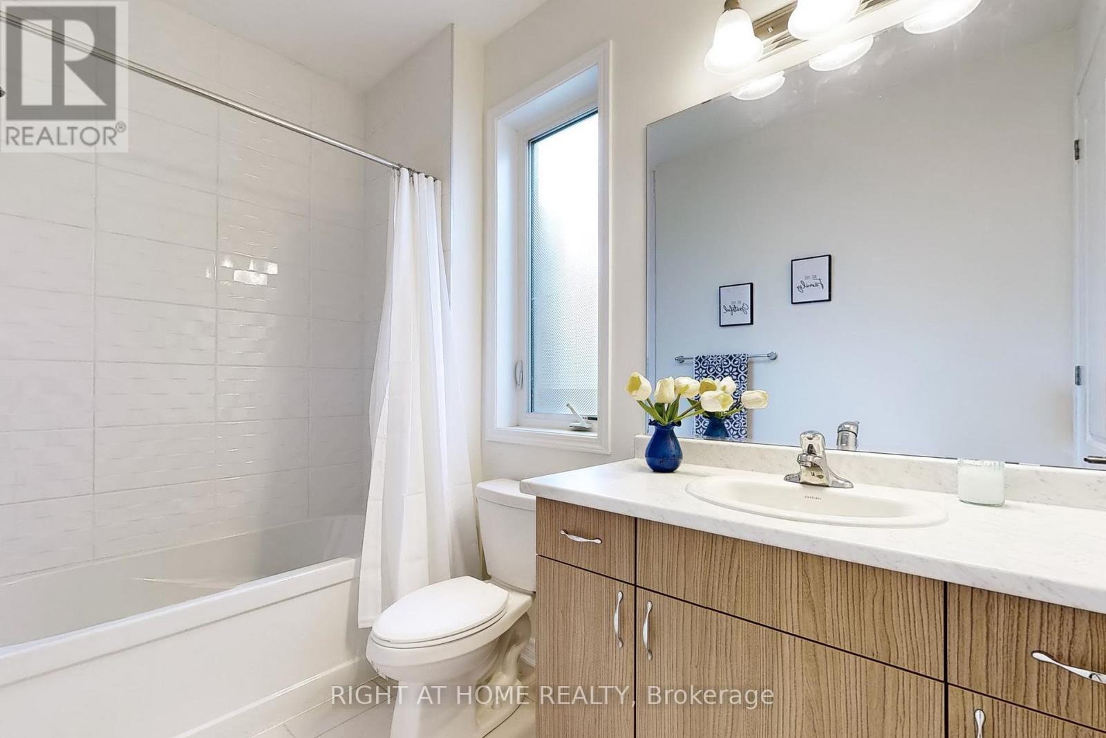 3294 Turnstone Boulevard, Pickering, Ontario  L1X 0M9 - Photo 17 - E12226355