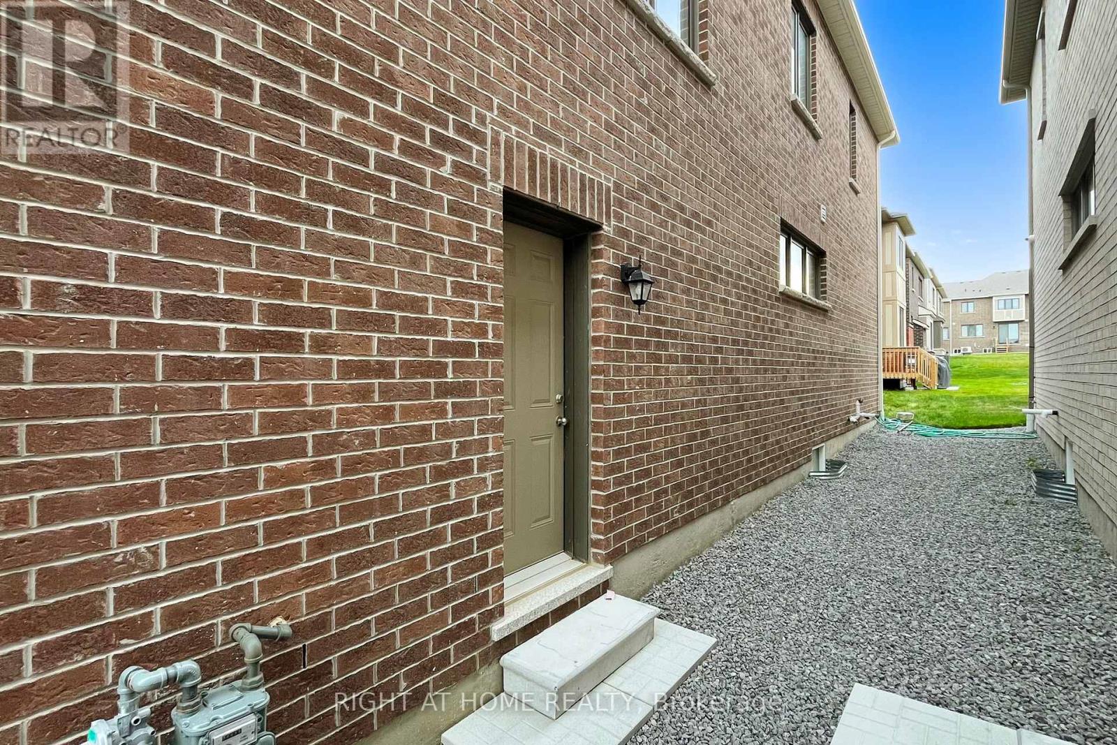 3294 Turnstone Boulevard, Pickering, Ontario  L1X 0M9 - Photo 24 - E12226355