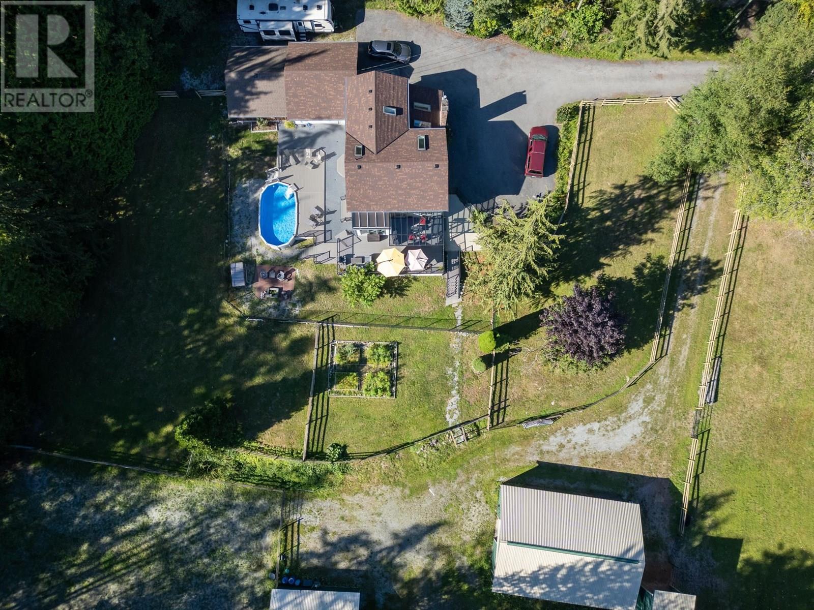 Property at 12627 GARIBALDI STREET image 2
