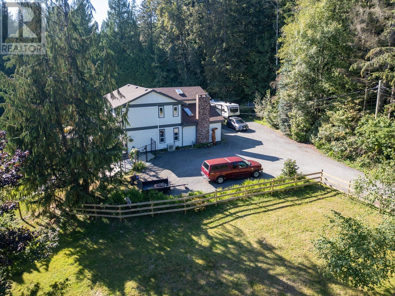 Property at 12627 GARIBALDI STREET image 3