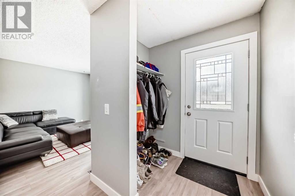 Property at 26 Bernard Drive NW image 2