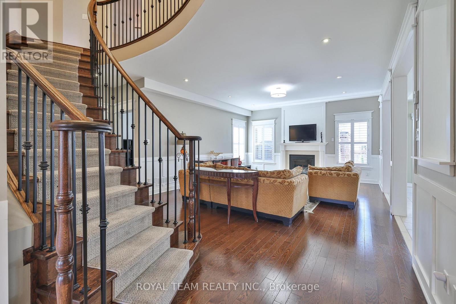 Property at 84 WYNDHAM CIRCLE image 5