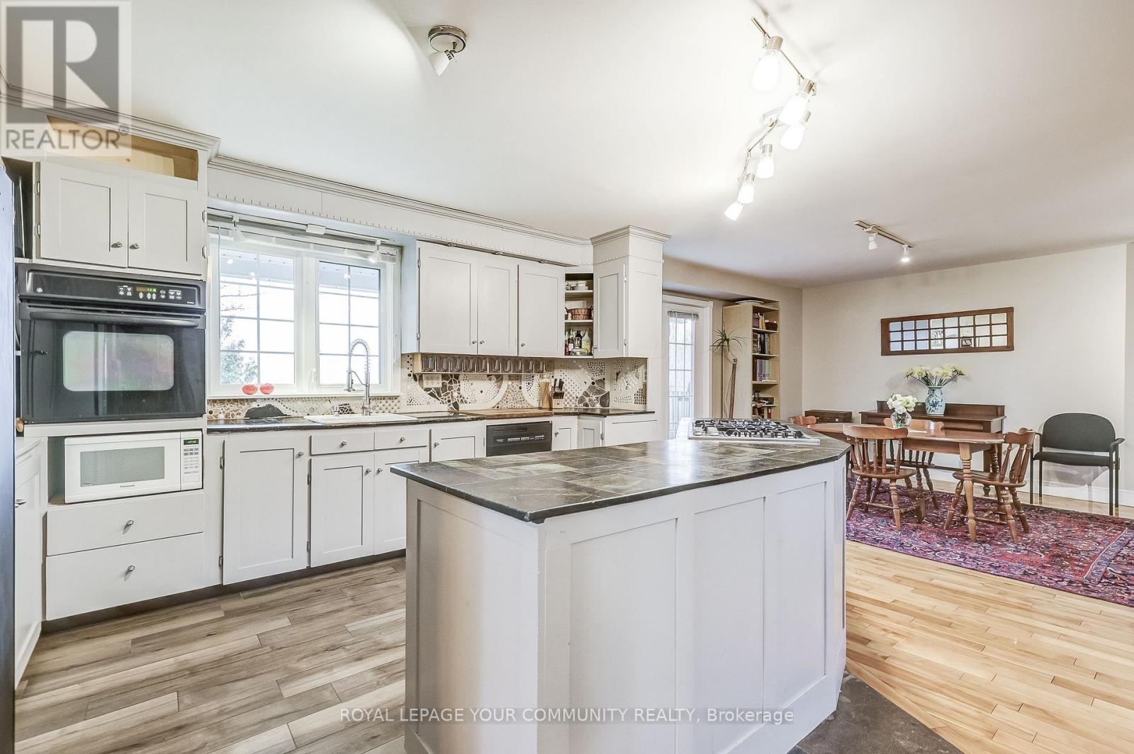 13020 Concession Road 5, Uxbridge, Ontario  L9P 1R2 - Photo 7 - N12226295