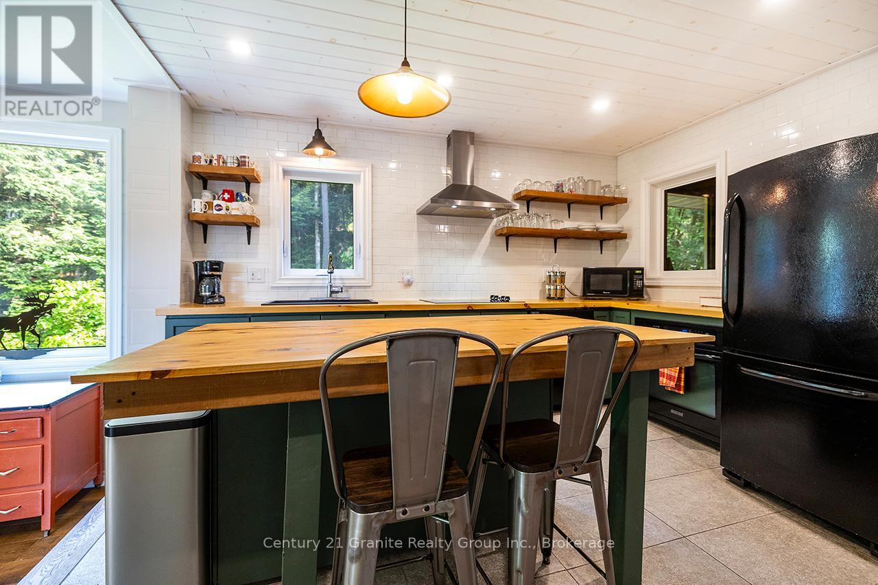 Property at 85 NEVISON DRIVE image 5