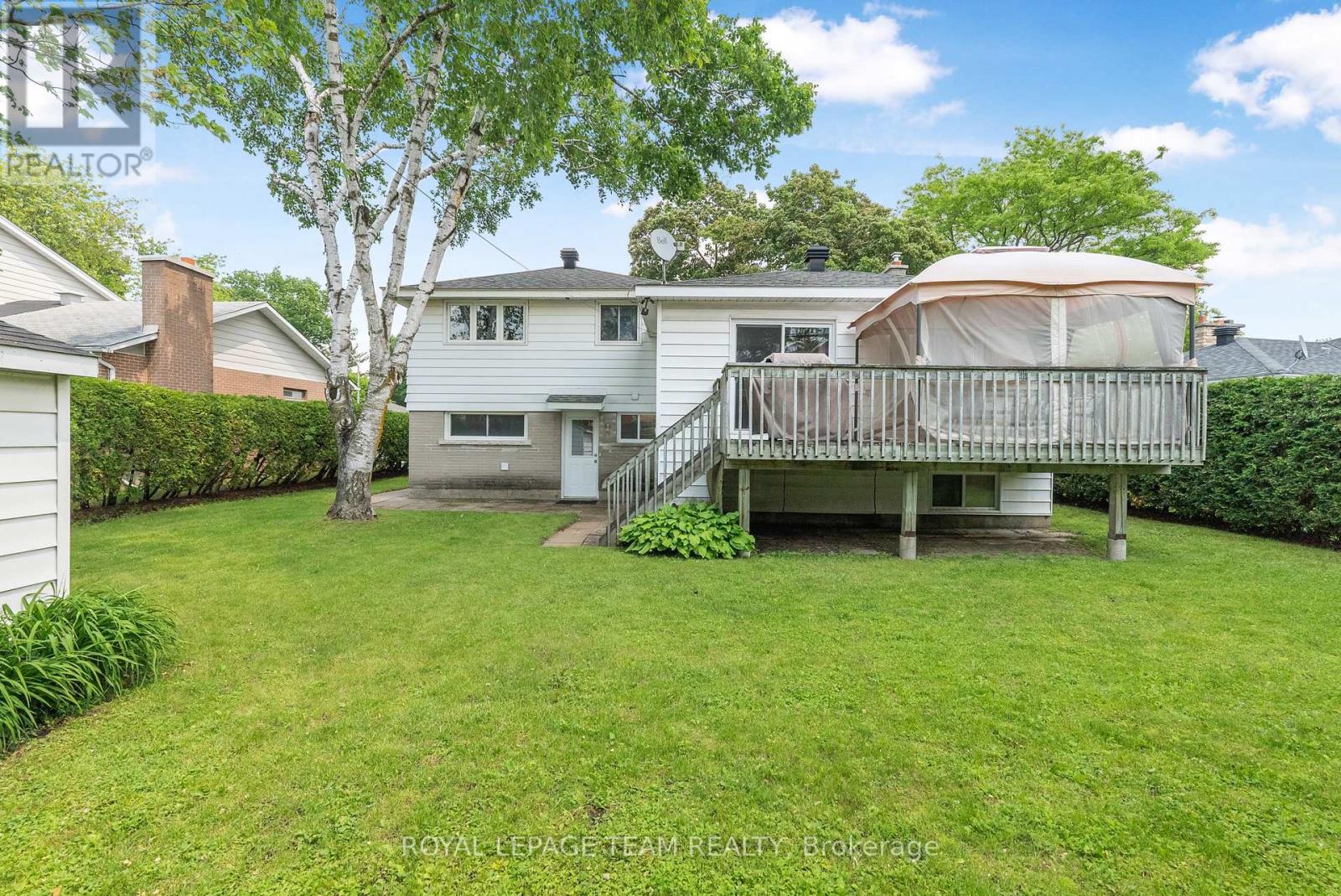 1166 Castle Hill Crescent, Ottawa, Ontario  K2C 2A8 - Photo 36 - X12226501