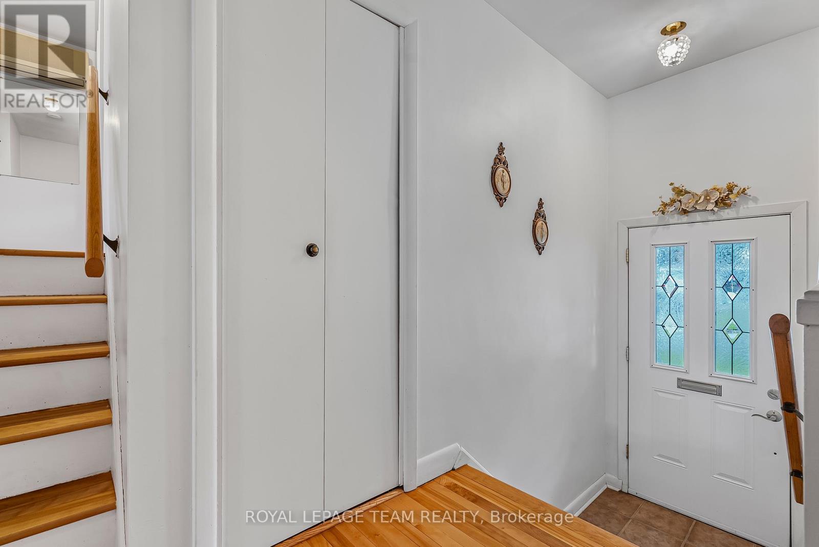 Property at 1166 CASTLE HILL CRESCENT image 5