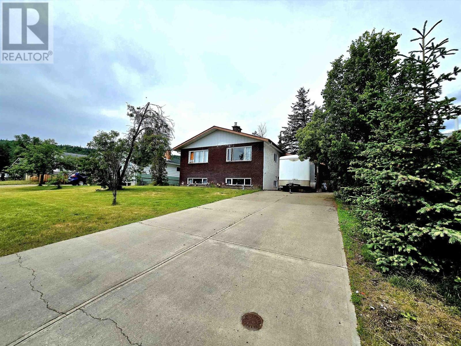 Property at 4106 CAMPBELL AVENUE image 2