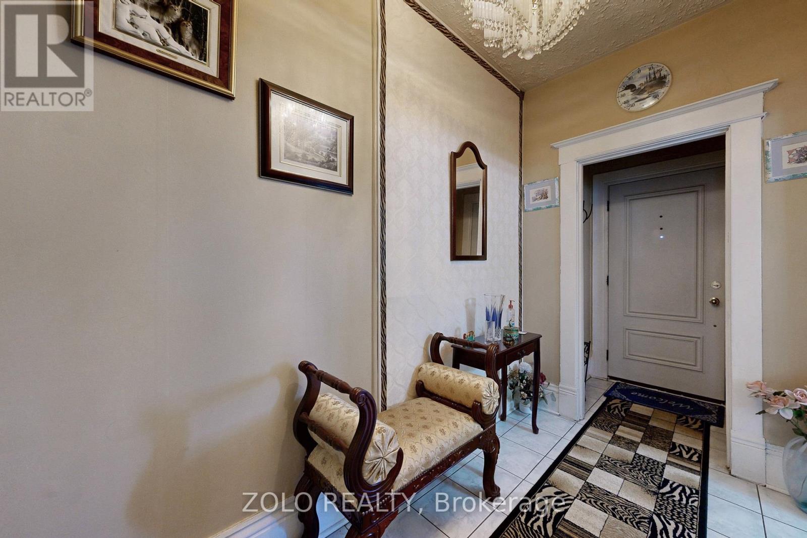 1083 Dupont Street, Toronto (Dovercourt-Wallace Emerson-Junction), Ontario  M6H 1Z9 - Photo 11 - W12226265