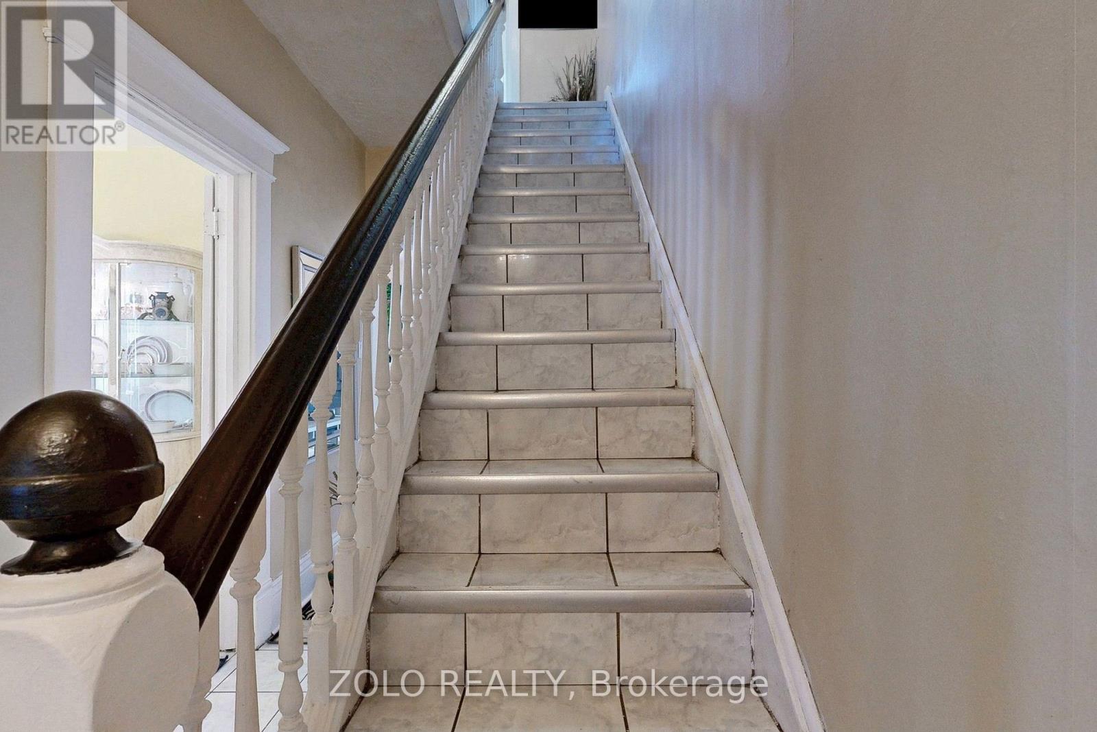 1083 Dupont Street, Toronto (Dovercourt-Wallace Emerson-Junction), Ontario  M6H 1Z9 - Photo 12 - W12226265