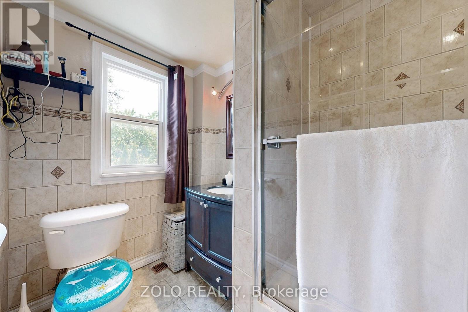 1083 Dupont Street, Toronto (Dovercourt-Wallace Emerson-Junction), Ontario  M6H 1Z9 - Photo 16 - W12226265