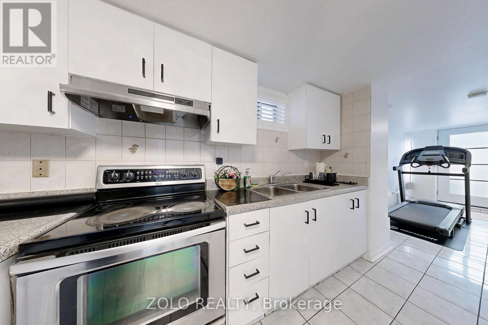 1083 Dupont Street, Toronto (Dovercourt-Wallace Emerson-Junction), Ontario  M6H 1Z9 - Photo 19 - W12226265