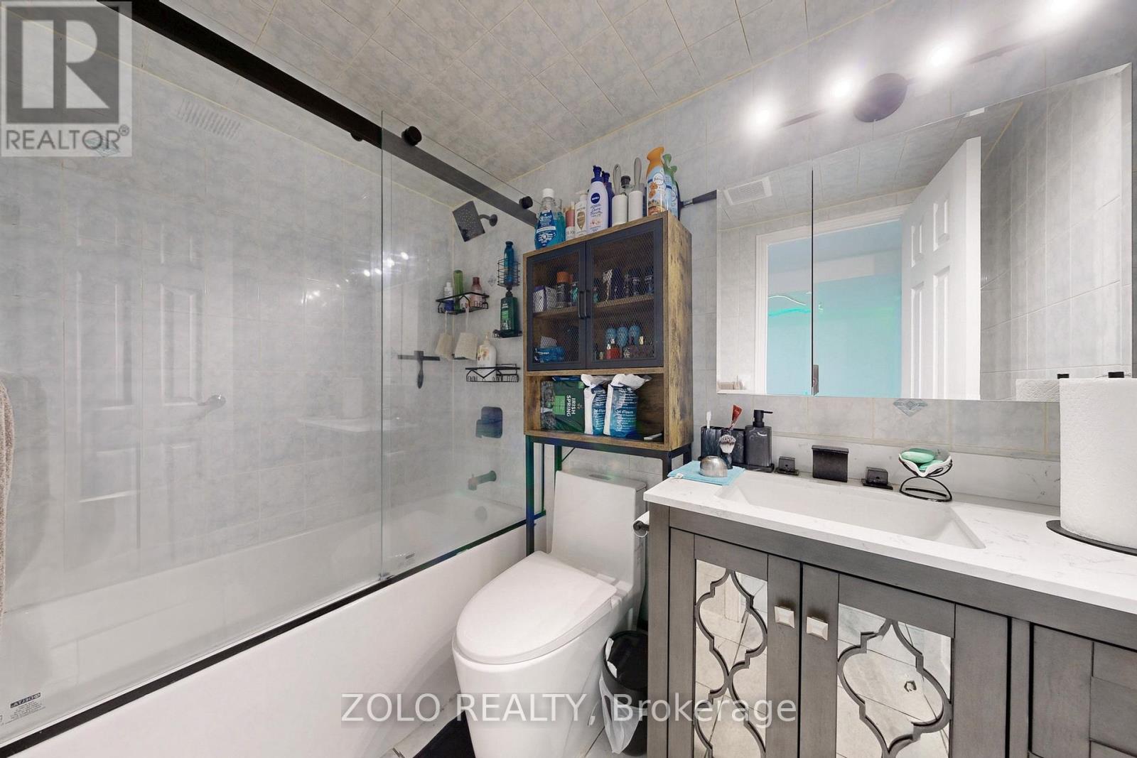 1083 Dupont Street, Toronto (Dovercourt-Wallace Emerson-Junction), Ontario  M6H 1Z9 - Photo 22 - W12226265