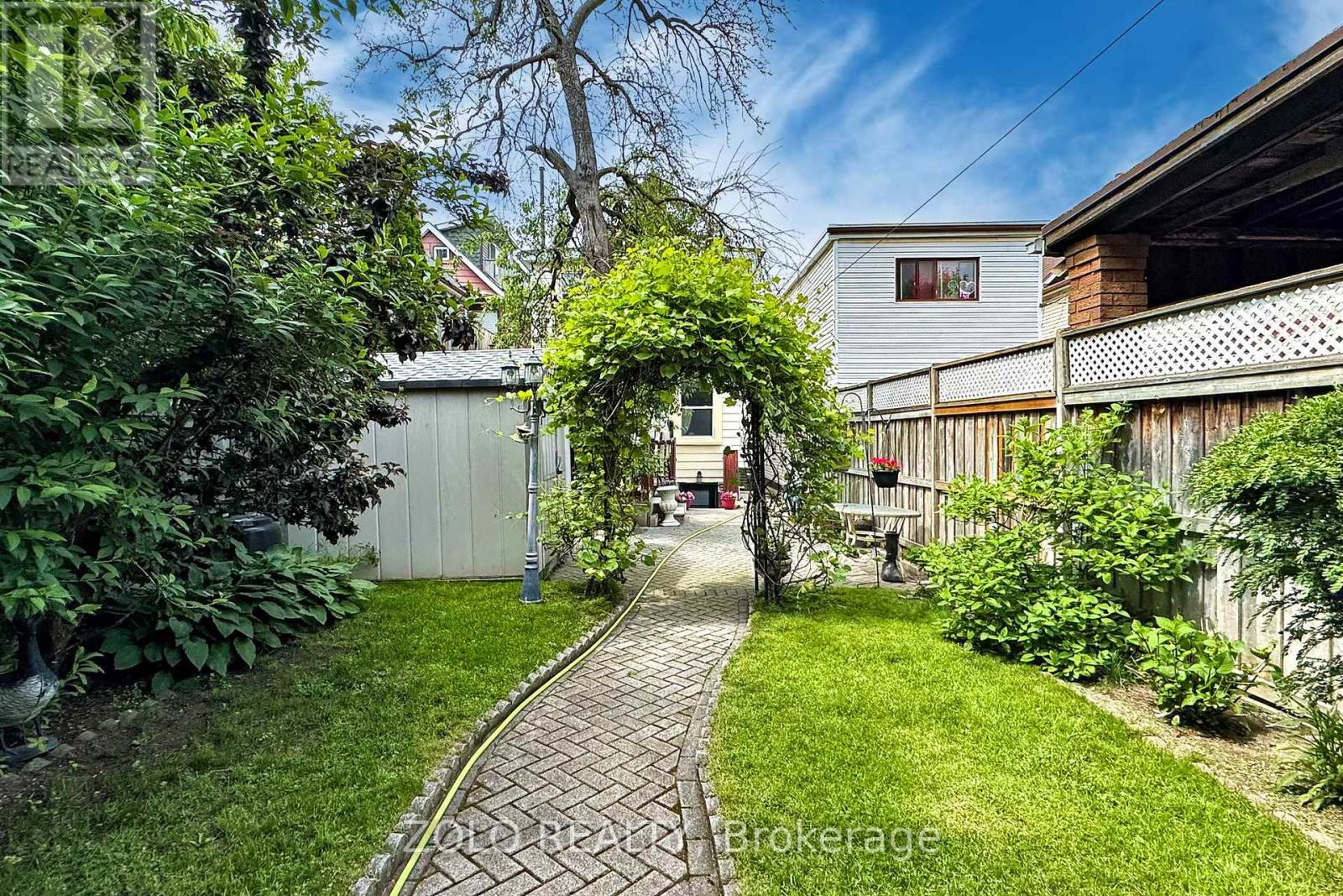 1083 Dupont Street, Toronto (Dovercourt-Wallace Emerson-Junction), Ontario  M6H 1Z9 - Photo 25 - W12226265