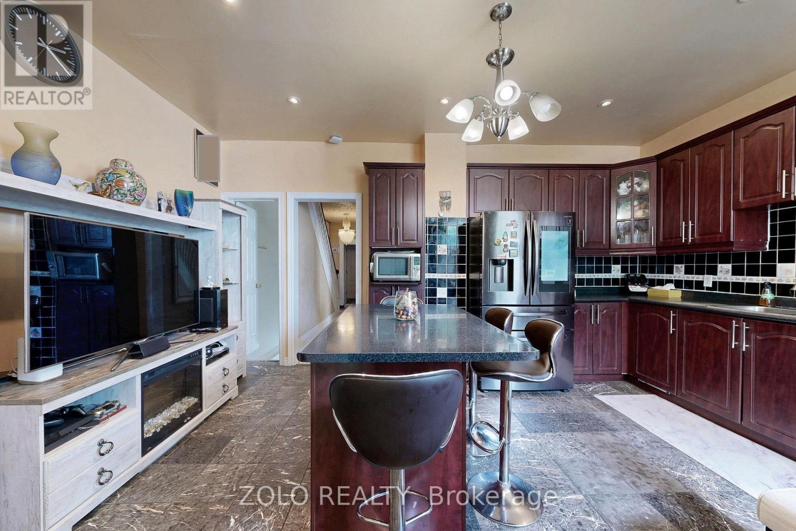 1083 Dupont Street, Toronto (Dovercourt-Wallace Emerson-Junction), Ontario  M6H 1Z9 - Photo 8 - W12226265